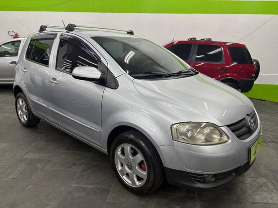 VOLKSWAGEN FOX 1.6 MI PLUS 8V FLEX 4P MANUAL VOLKSWAGEN FOX 1.6 MI PLUS 8V FLEX 4P MANUAL